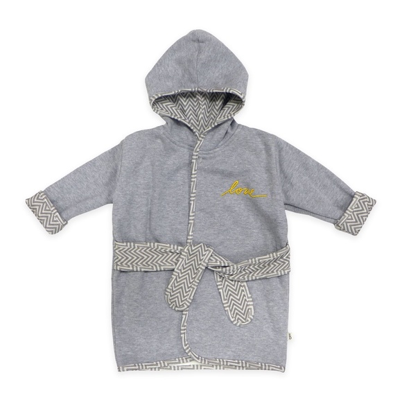 ED: Ellen Degeneres Bath Robe and 2 Hooded Towels - Picture 5 of 5